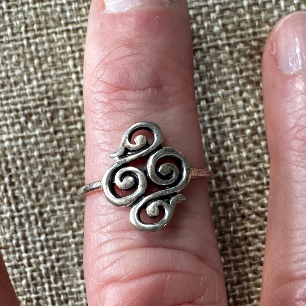 Sterling Silver Swirl Ring - Size 7